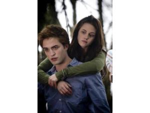 Edward Cullen: "Er du bange?"
Bella Swan: "Kun bange for at miste dig!"