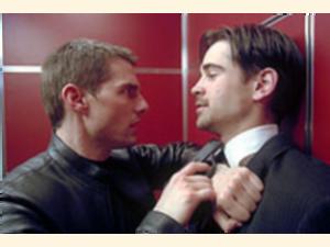 John Anderton (Tom Cruise) overfor FBI-agent Danny Witwer (Colin Farrell)