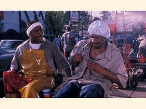 Snoop Dogg som den joint-rygende Dee Loc