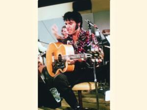Elvis i øvelokalet.