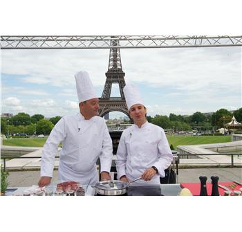 Gastronomi ved Eiffeltårnet