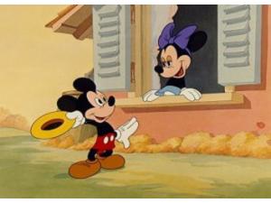I Lille Hvirvelvind (The Little Whirlwind – 1941) gør Mickey alt hvad han kan for at få et stykke af Minnies friskbagte kage.