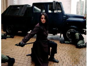 Lucy Liu a la Matrix-style