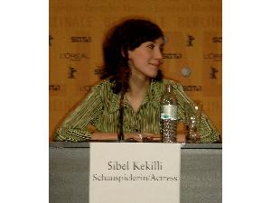 Sibel Kekilli leverer en formidabel indsats i vinderfilmen, 'Gegen die Wand'.