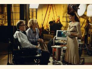 Val Waxmann (Woody Allen) på settet med et par af sine kærester